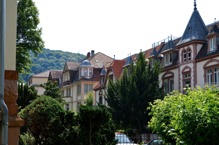 houses with trees nearby
