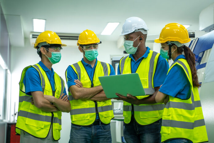 Group Industrial Worker Wear Protective Face Masks For Safety Wo